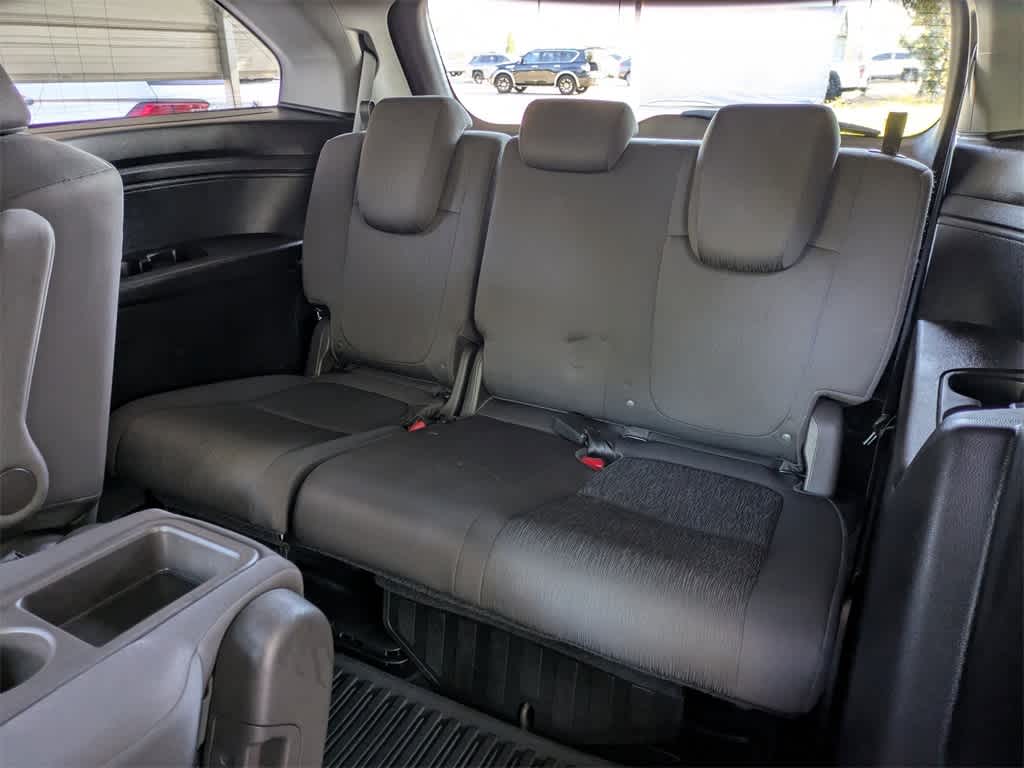 Thumbnail: 2018 Honda Odyssey - 14