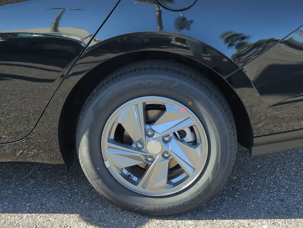 Thumbnail: 2026 Hyundai Elantra - 13