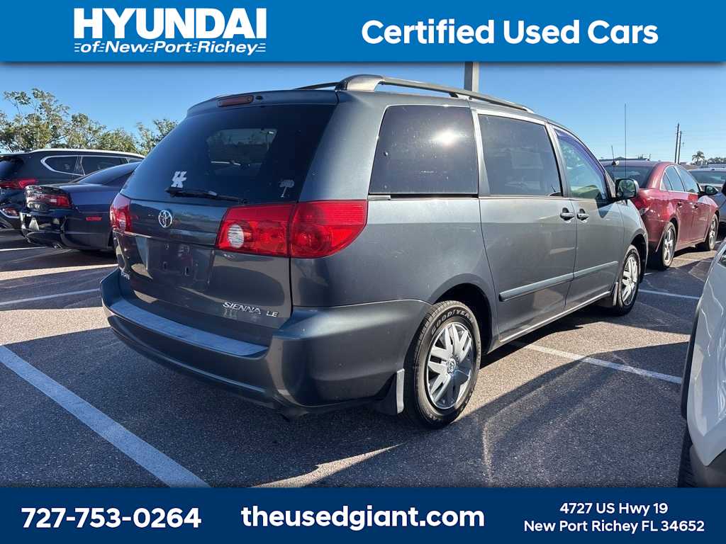 Thumbnail: 2006 Toyota Sienna - 3