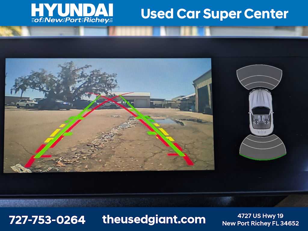 Thumbnail: 2015 BMW i3 - 22