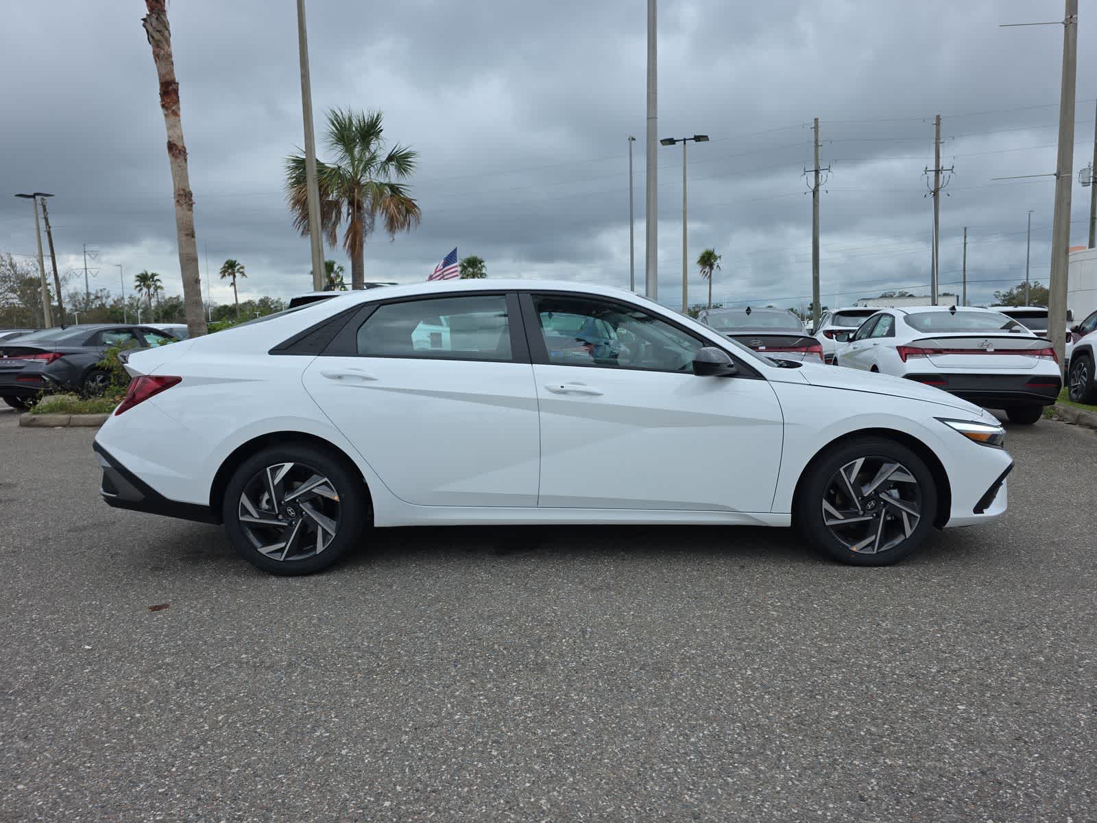Thumbnail: 2025 Hyundai Elantra - 7