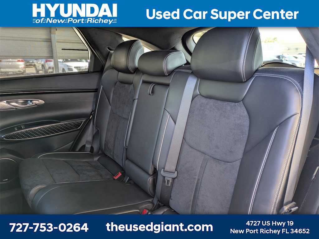 Thumbnail: 2022 Genesis GV70 - 16