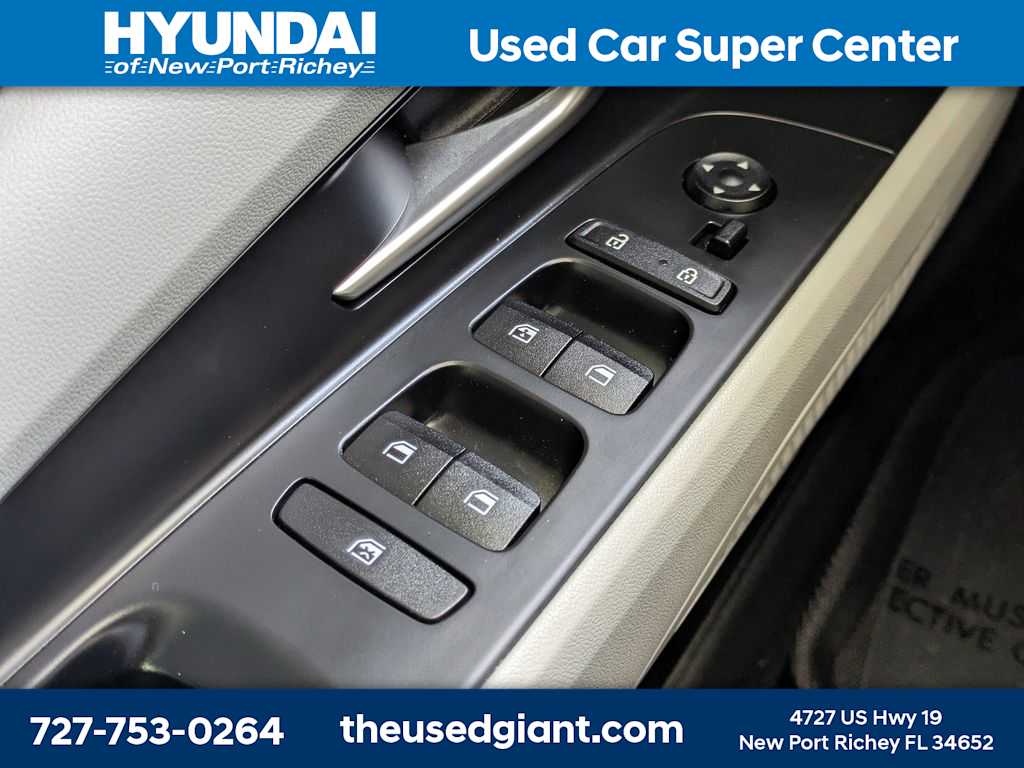 Thumbnail: 2023 Hyundai Elantra - 31