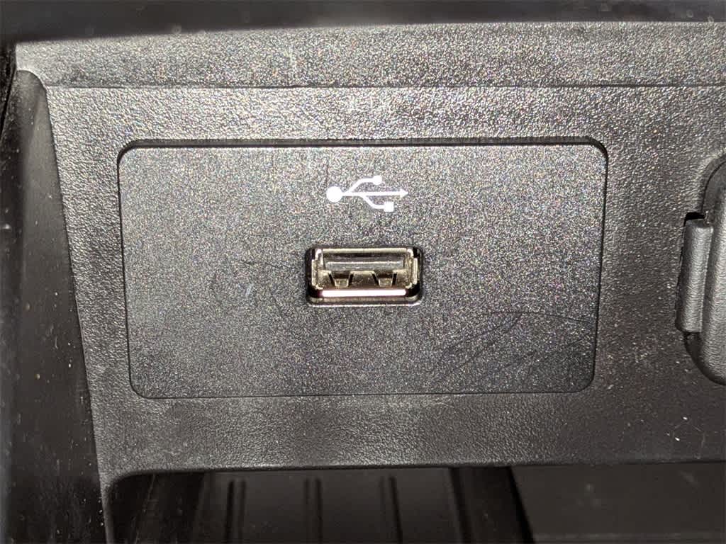 Thumbnail: 2017 Ford Explorer - 25