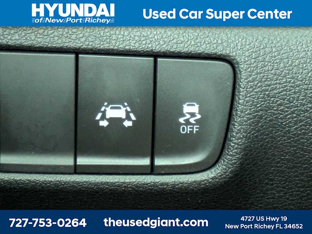 Thumbnail: 2021 Hyundai Kona - 24