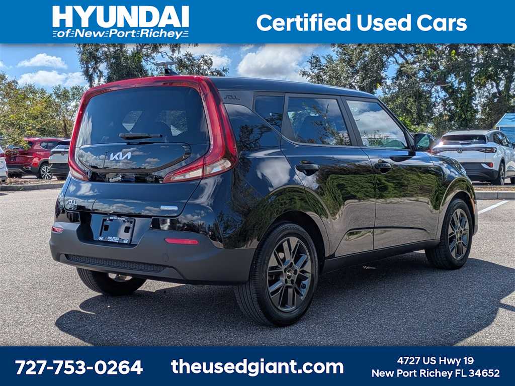 Thumbnail: 2022 Kia Soul - 5