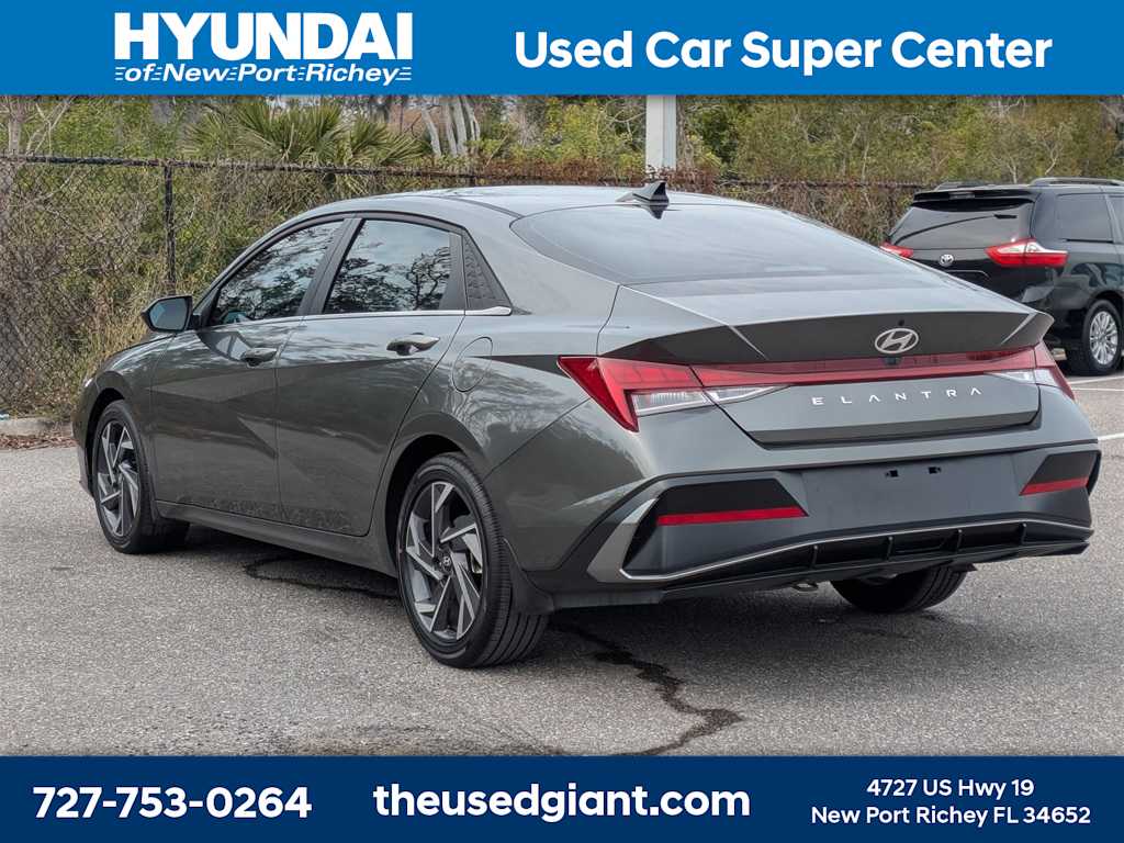 Thumbnail: 2025 Hyundai Elantra - 3