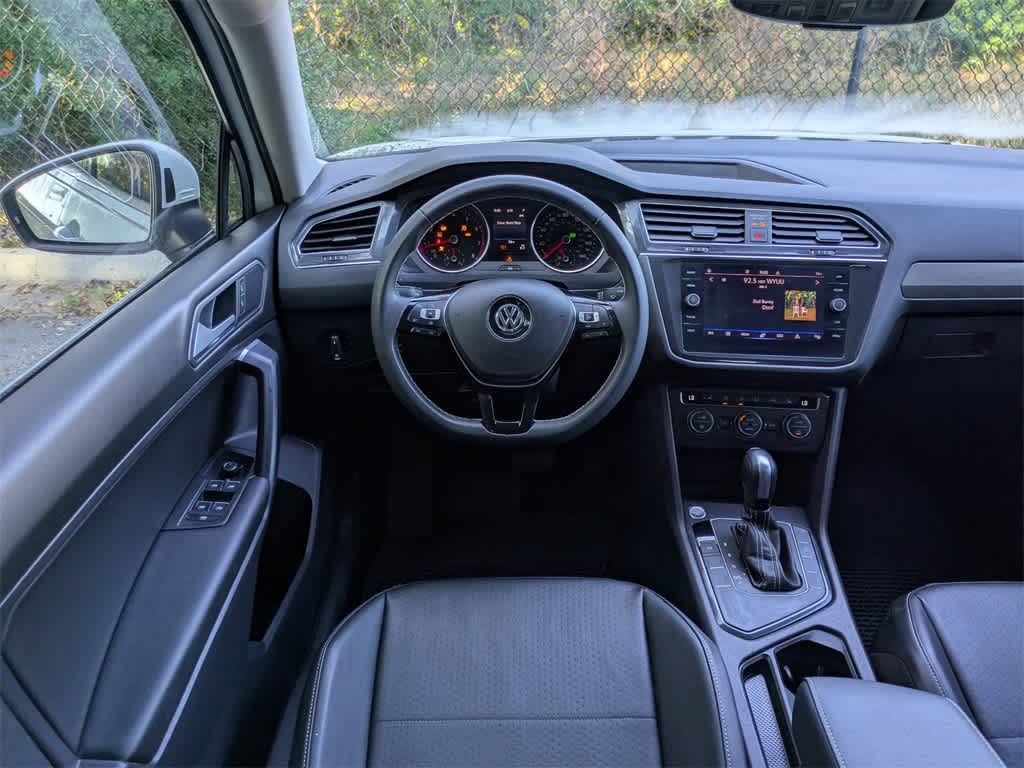 Thumbnail: 2021 Volkswagen Tiguan - 21