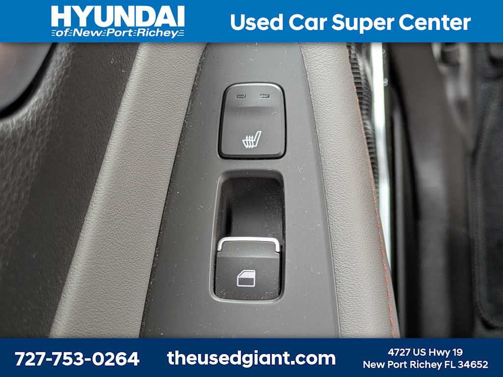 Thumbnail: 2020 Hyundai Santa Fe - 16