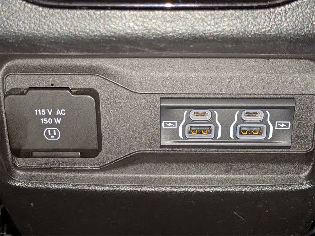 Thumbnail: 2023 Jeep Grand Cherokee L - 20