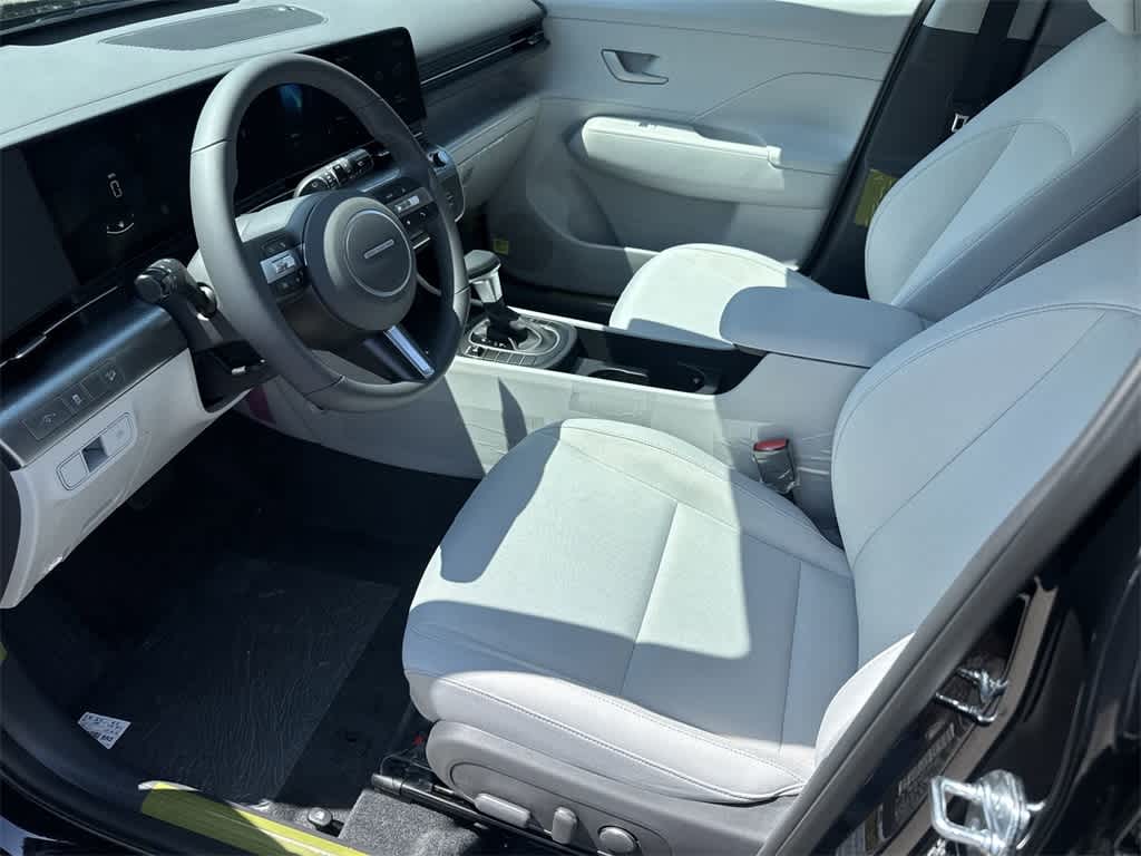 2025 Hyundai Kona SEL 13
