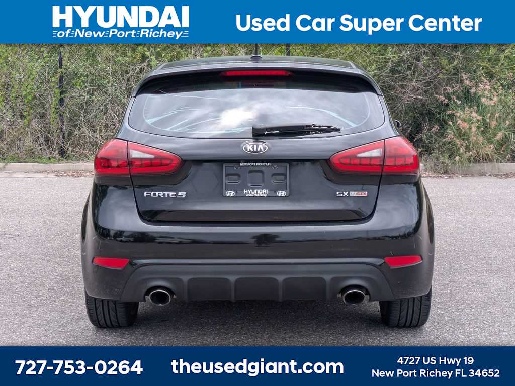 Thumbnail: 2016 Kia Forte - 4