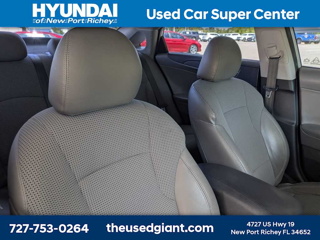 Thumbnail: 2013 Hyundai Sonata - 6
