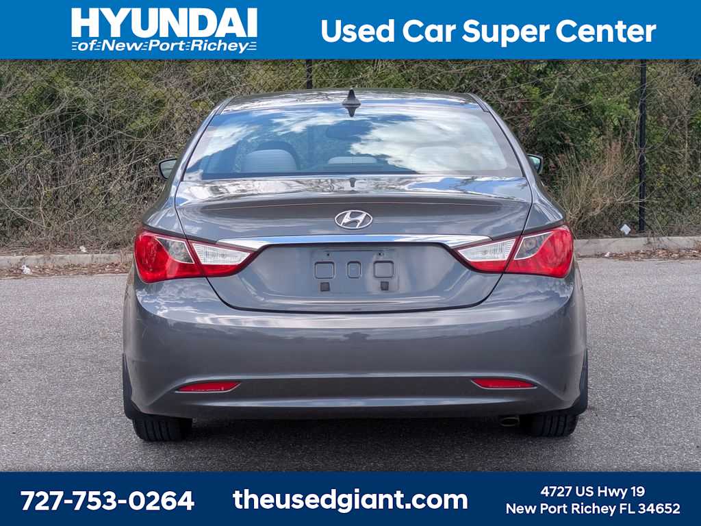 Thumbnail: 2012 Hyundai Sonata - 4