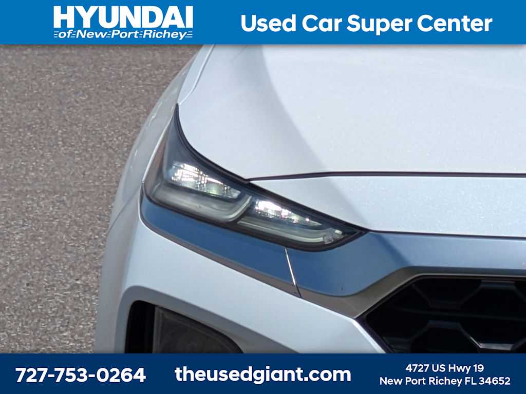 Thumbnail: 2019 Hyundai Santa Fe - 9
