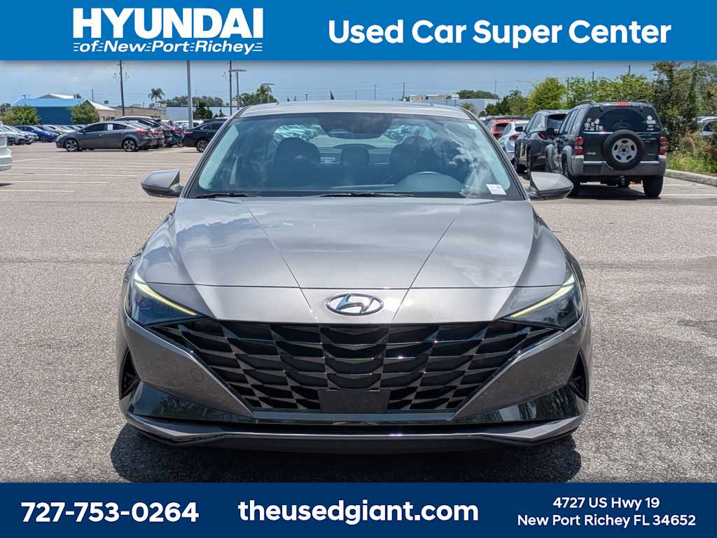 Thumbnail: 2022 Hyundai Elantra - 8