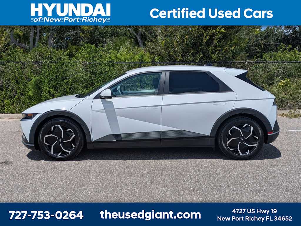 Thumbnail: 2022 Hyundai Ioniq 5 - 2