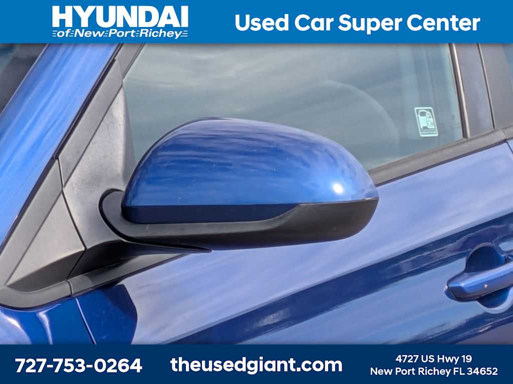 Thumbnail: 2021 Hyundai Accent - 11