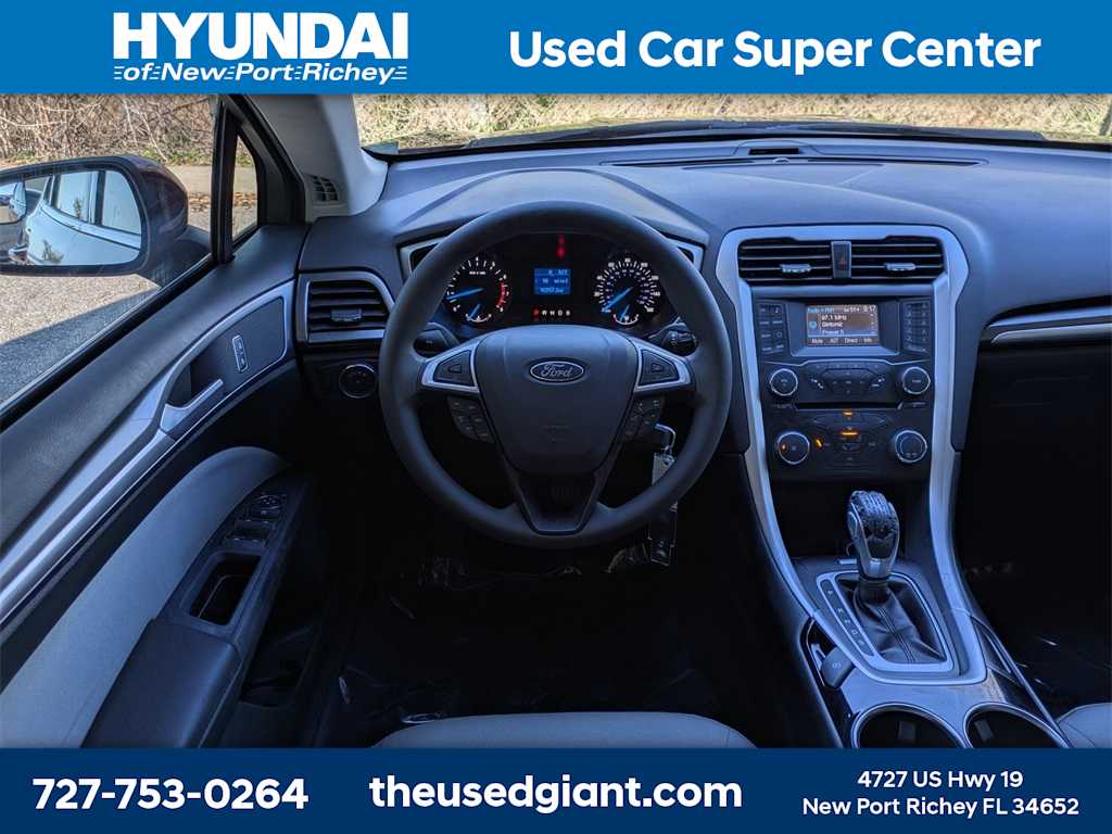 Thumbnail: 2013 Ford Fusion - 15