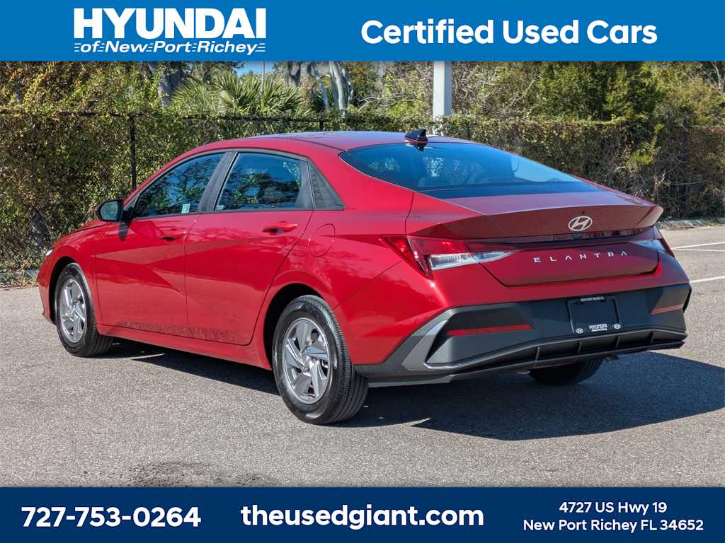 Thumbnail: 2025 Hyundai Elantra - 3