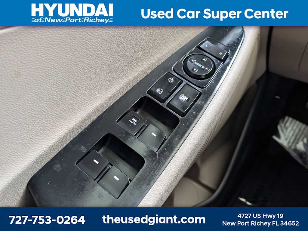 Thumbnail: 2017 Hyundai Tucson - 29