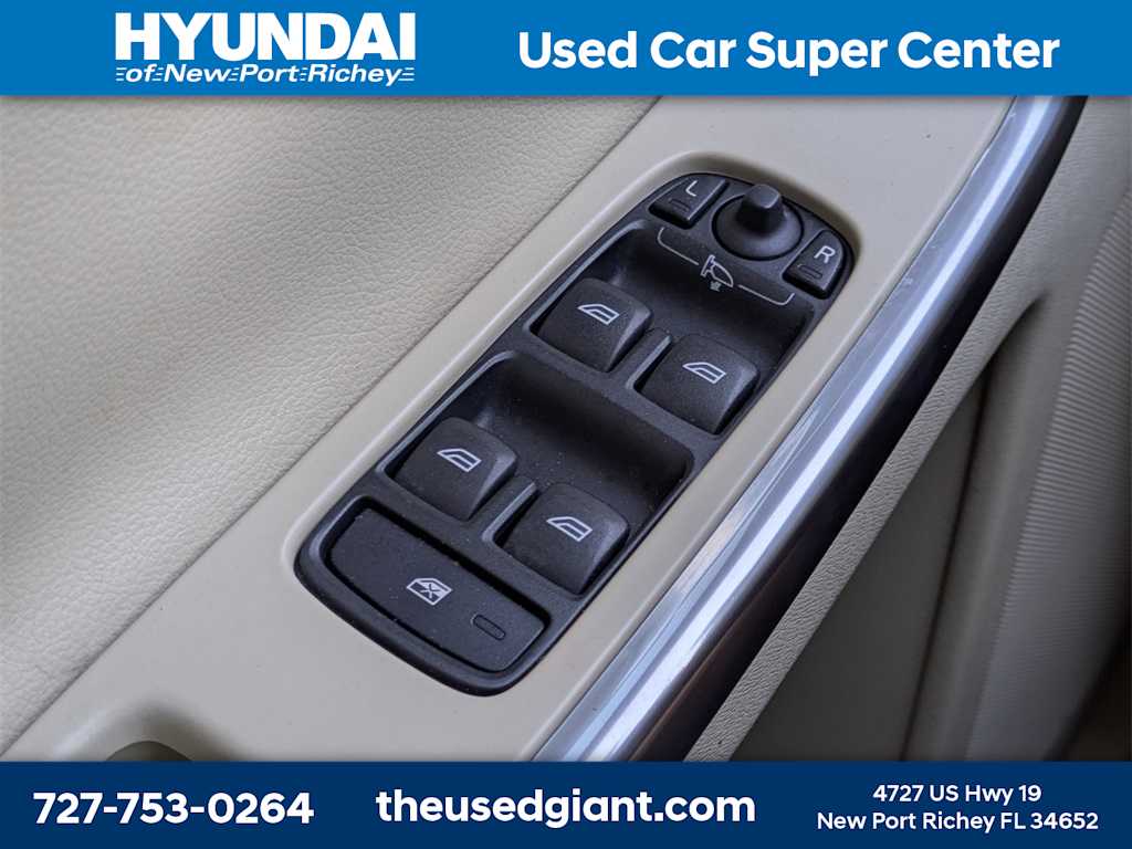 Thumbnail: 2015 Volvo XC60 - 34