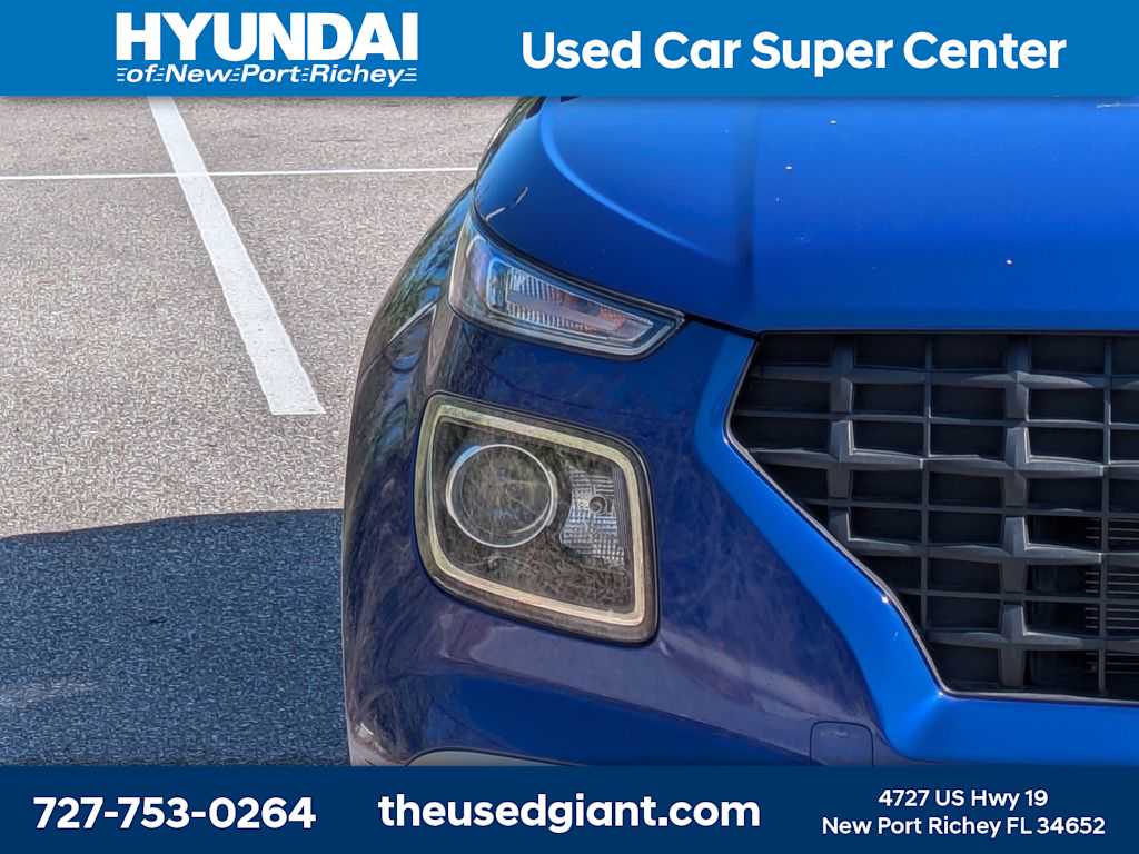 Thumbnail: 2023 Hyundai Venue - 9