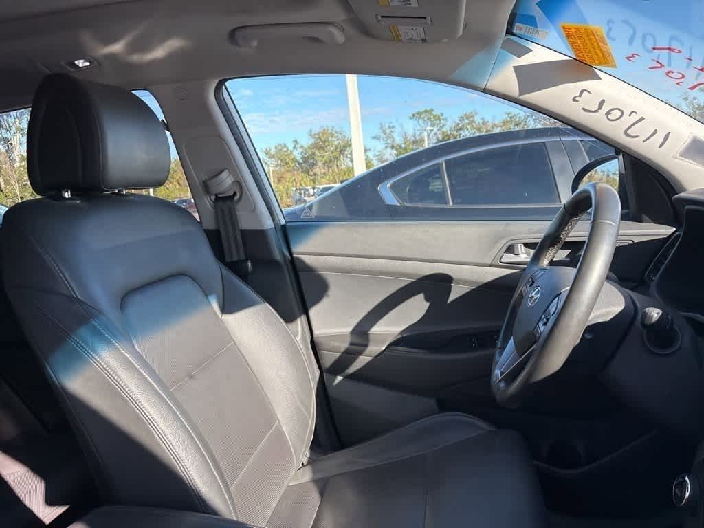 Thumbnail: 2016 Hyundai Tucson - 8