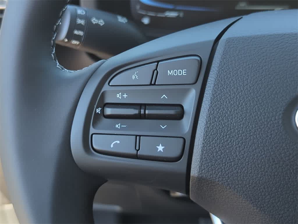 Thumbnail: 2025 Hyundai Venue - 24