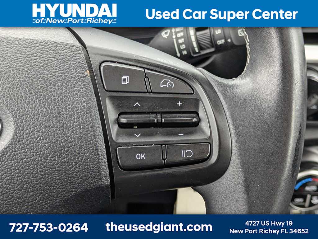 Thumbnail: 2023 Hyundai Venue - 27