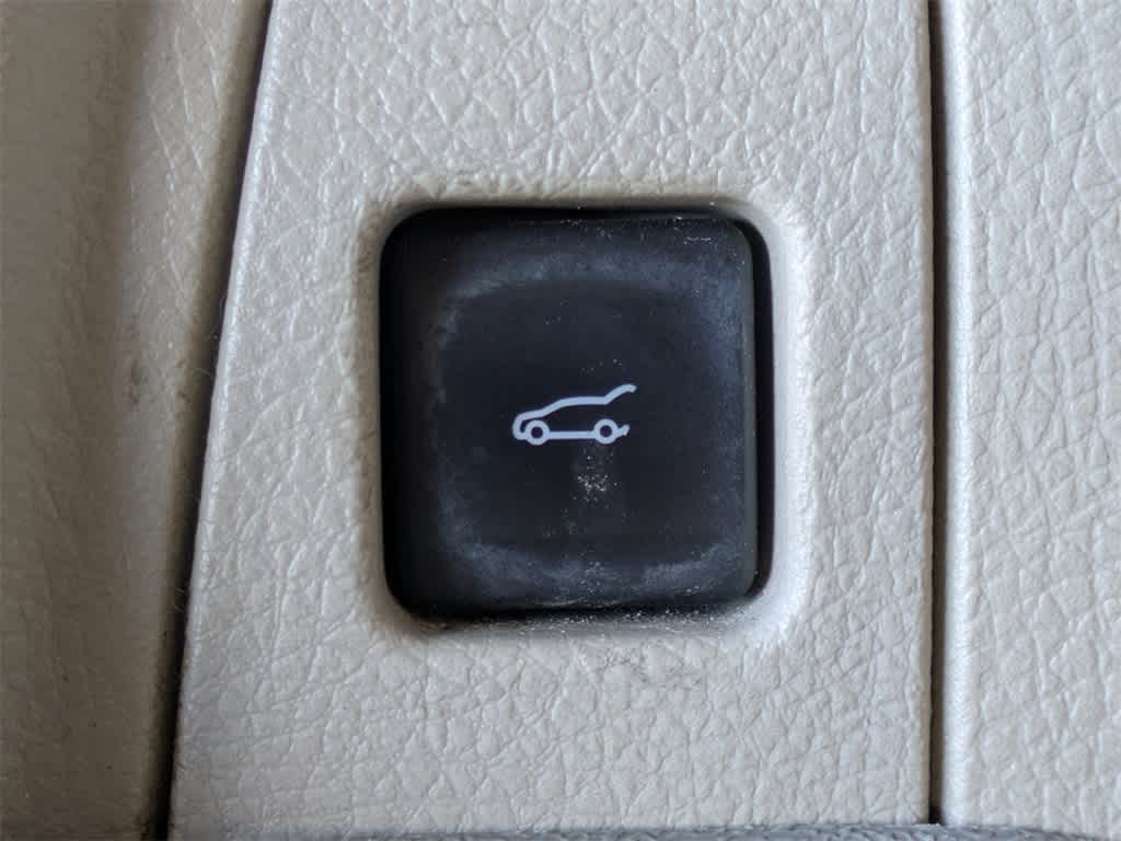 Thumbnail: 2011 Lincoln MKX - 13