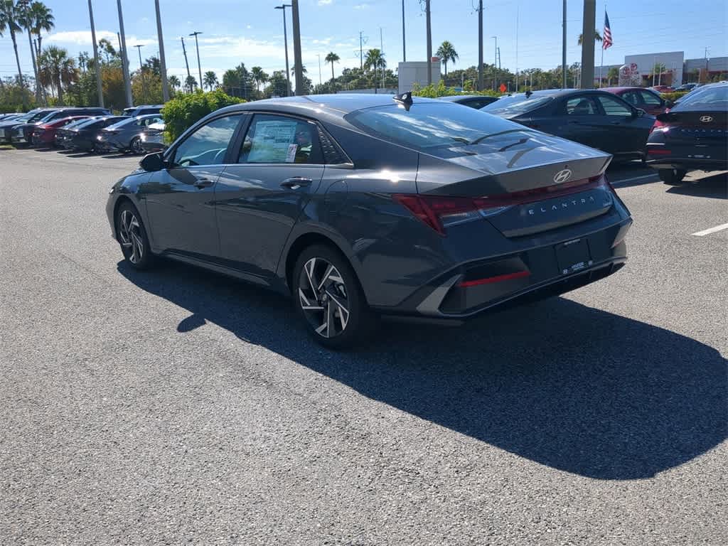 Thumbnail: 2026 Hyundai Elantra - 4