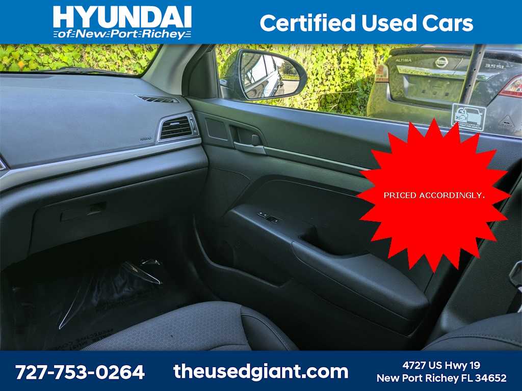 Thumbnail: 2018 Hyundai Elantra - 17