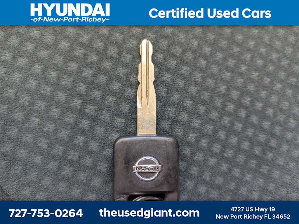 Thumbnail: 2012 Nissan Versa - 25