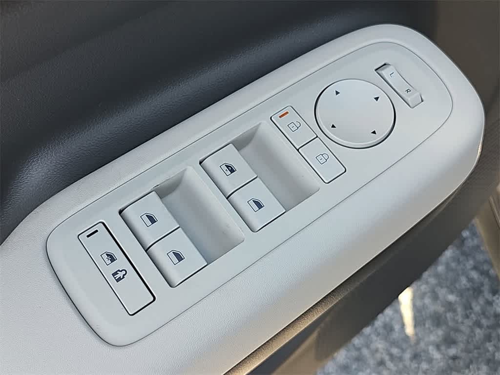 Thumbnail: 2025 Hyundai Santa Fe - 17