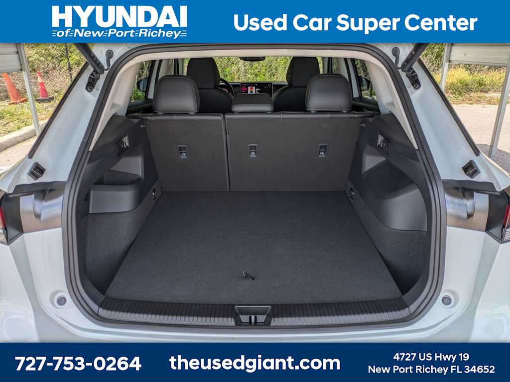 Thumbnail: 2025 Volkswagen Tiguan - 12