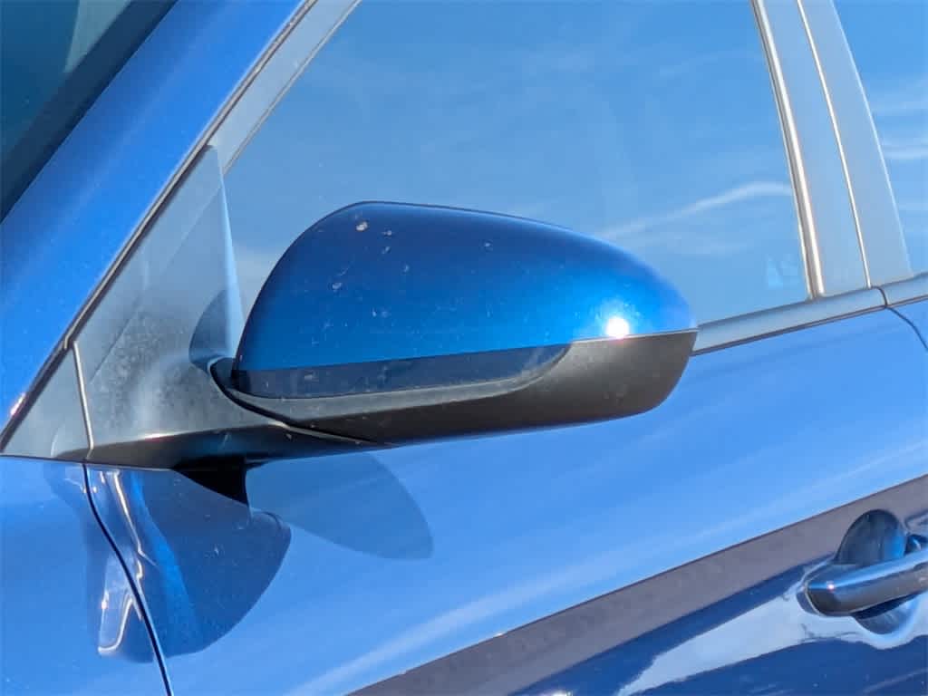 Thumbnail: 2018 Hyundai Elantra - 11