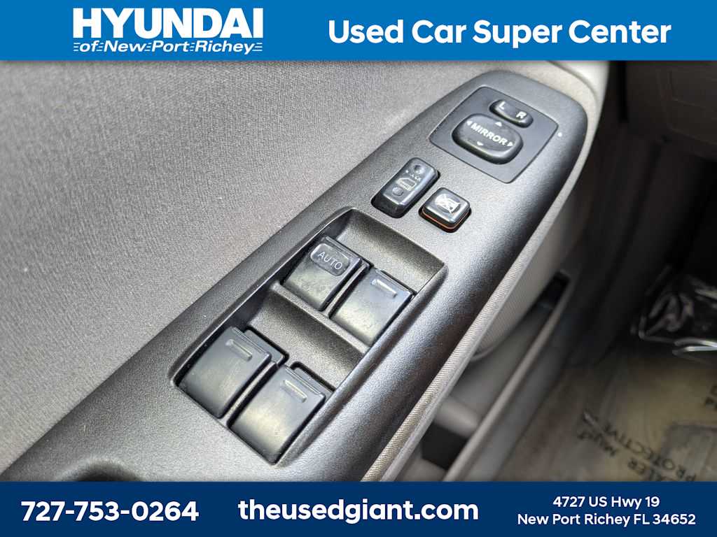 Thumbnail: 2006 Toyota Camry - 25