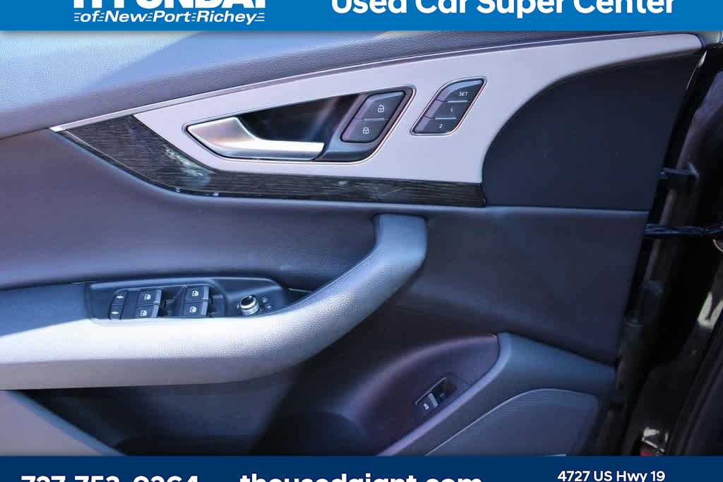 Thumbnail: 2019 Audi Q7 - 12