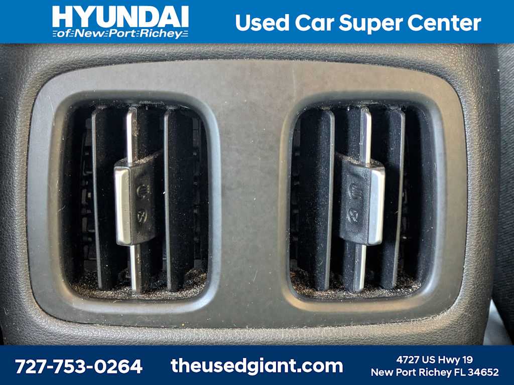 Thumbnail: 2022 Hyundai Tucson - 17