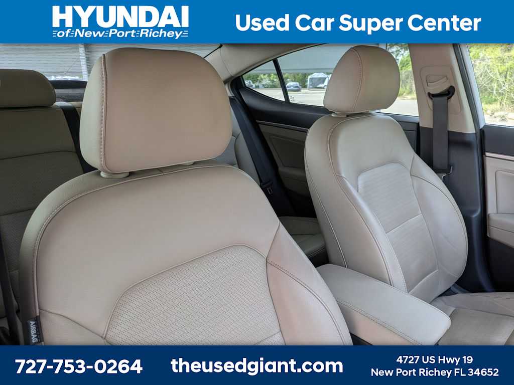 Thumbnail: 2017 Hyundai Elantra - 6