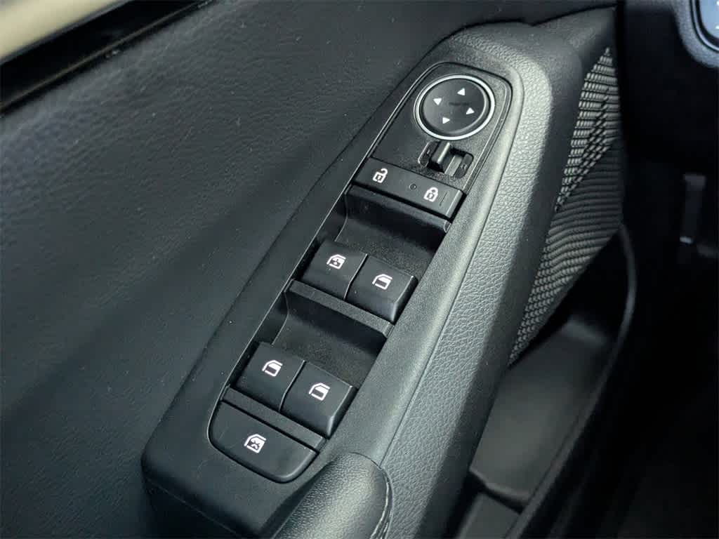 Thumbnail: 2023 Kia Seltos - 28