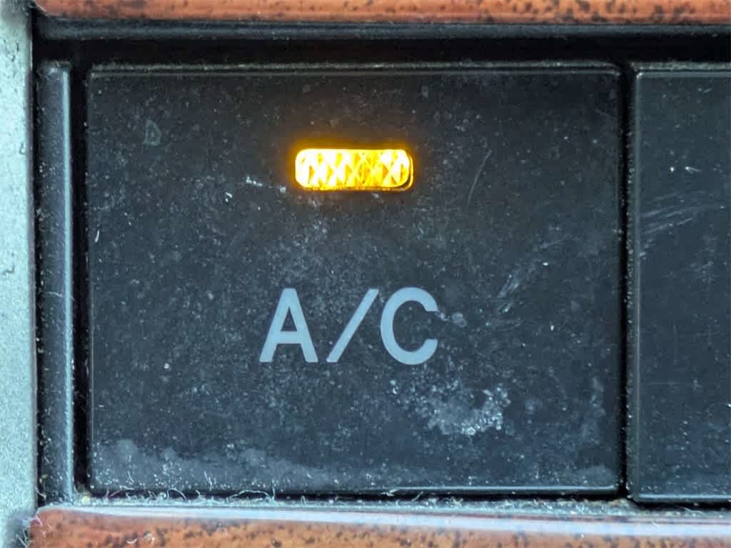 Thumbnail: 2004 Toyota RAV4 - 24