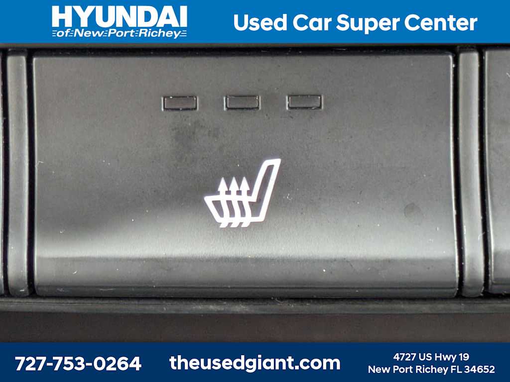 Thumbnail: 2020 Hyundai Santa Fe - 26