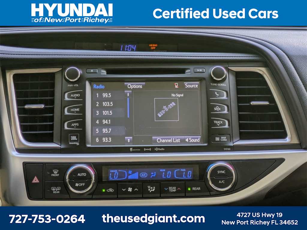 Thumbnail: 2016 Toyota Highlander - 23