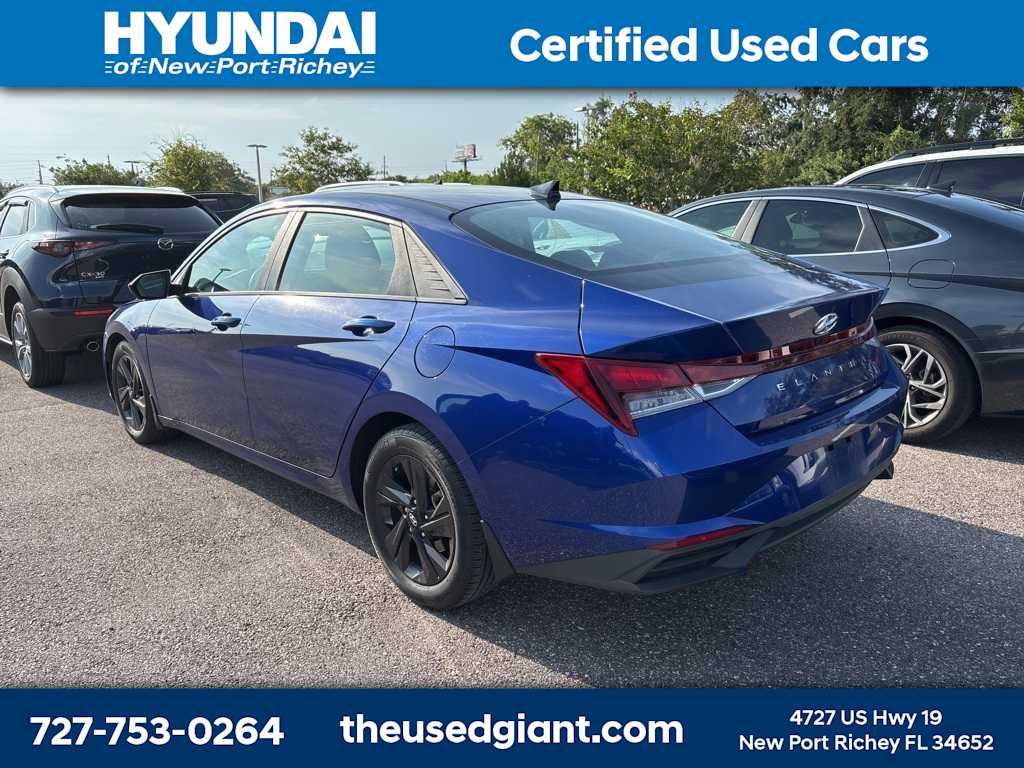 Thumbnail: 2022 Hyundai Elantra - 2