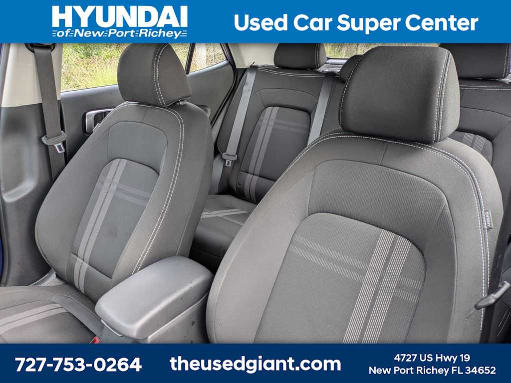 Thumbnail: 2023 Hyundai Venue - 7