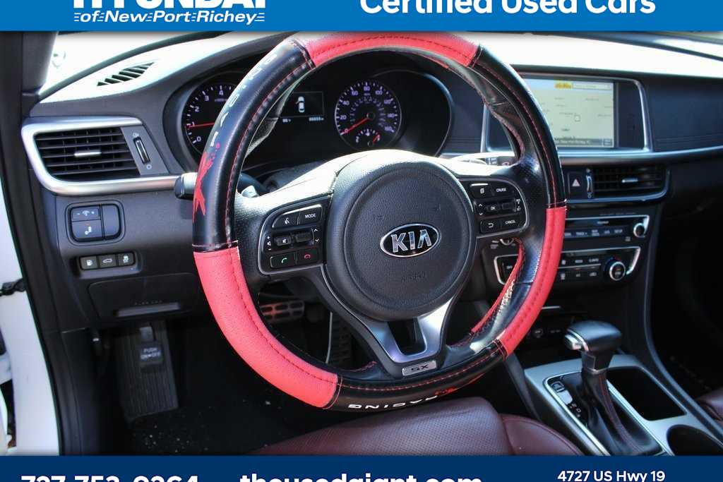 Thumbnail: 2016 Kia Optima - 13