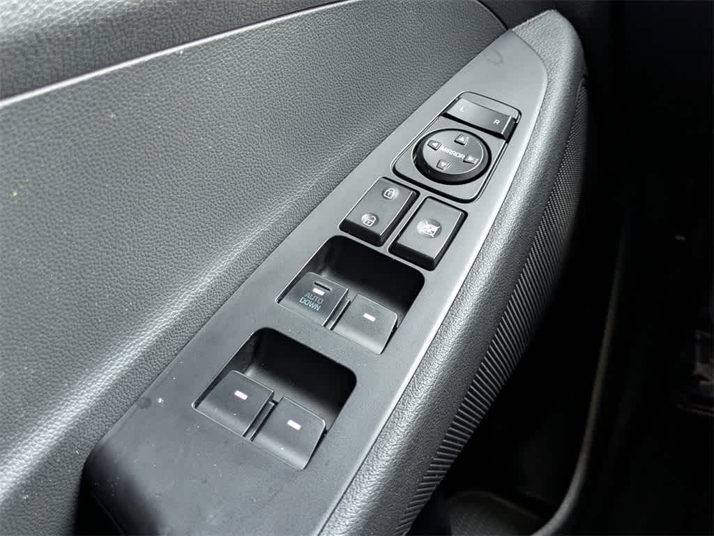 Thumbnail: 2020 Hyundai Tucson - 24