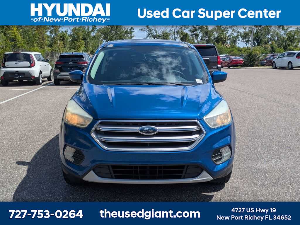 Thumbnail: 2017 Ford Escape - 8